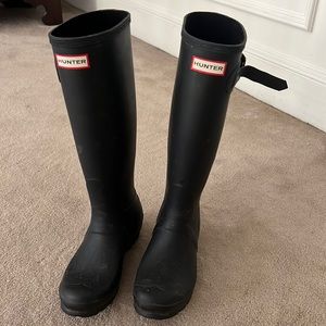 Hunter rain boots - women